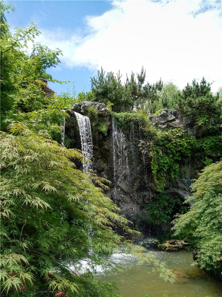 1537180764474726F46E.jpg 何思齊 四季酒店.jpg.jpg