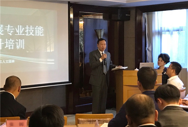 1540968506110686EDE3.jpg 2.jpg